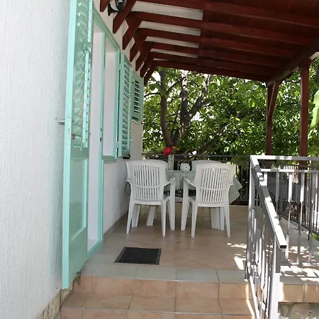 Radin - 2 Bedrooms *
